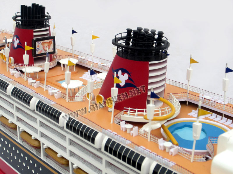 Disney Magic Sun Deck