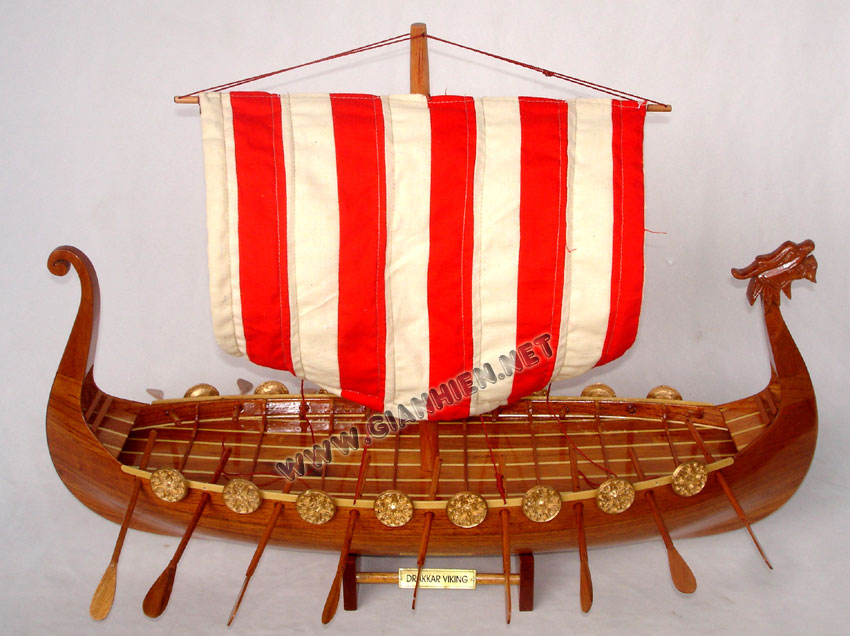 Drakkar Viking Ship