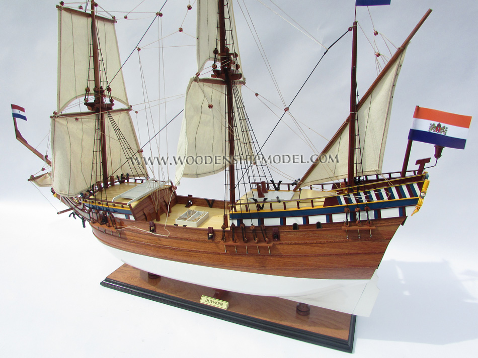 Duyfken Ship Model, Duyfken, Duyfken tall ship, Duyfken historic ship, Duyfken wooden model ship, Duyfken model handicrafted ship, Duyfken model handicraft boat, wooden model boat handicraft Duyfken, Duyfken model historic ship, Duyfken model handicrafted ship