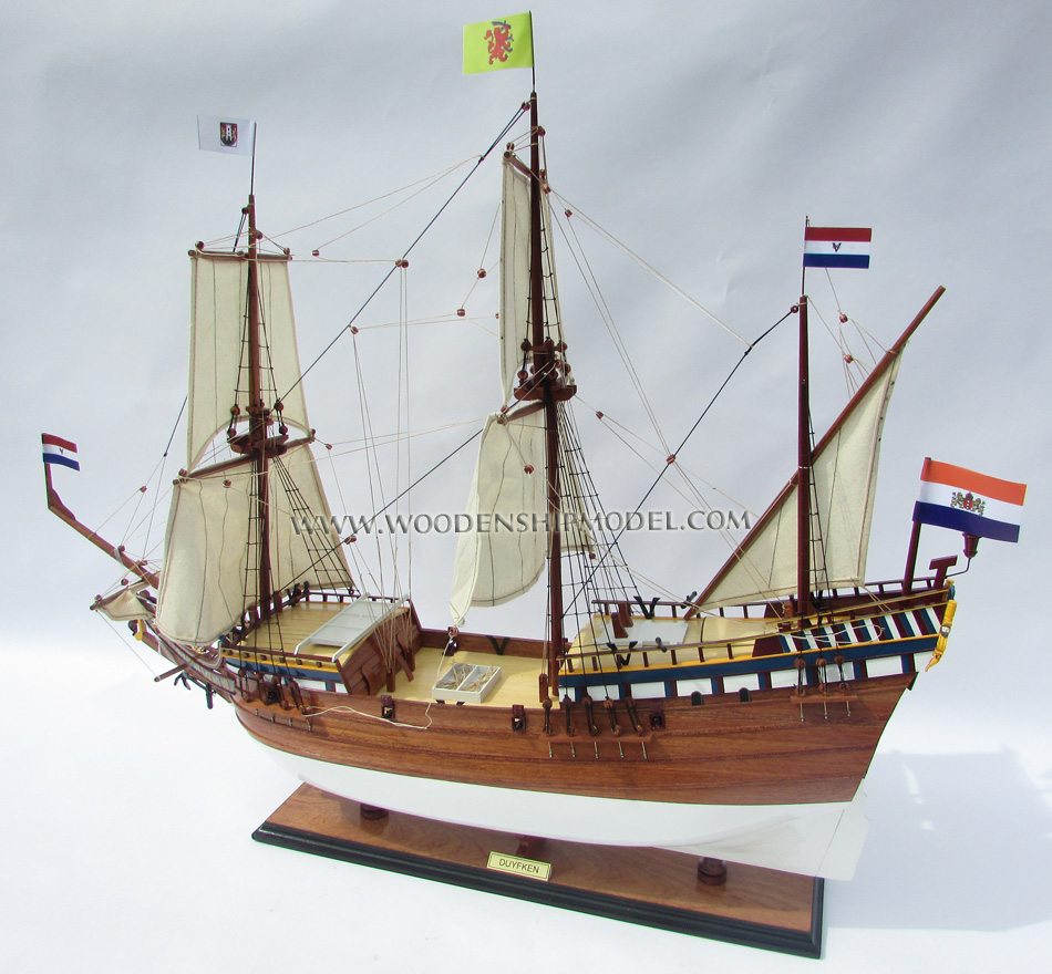 Duyfken Ship Model, Duyfken, Duyfken tall ship, Duyfken historic ship, Duyfken wooden model ship, Duyfken model handicrafted ship, Duyfken model handicraft boat, wooden model boat handicraft Duyfken, Duyfken model historic ship, Duyfken model handicrafted ship