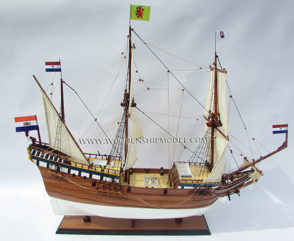 Duyfken Ship Model, Duyfken, Duyfken tall ship, Duyfken historic ship, Duyfken wooden model ship, Duyfken model handicrafted ship, Duyfken model handicraft boat, wooden model boat handicraft Duyfken, Duyfken model historic ship, Duyfken model handicrafted ship