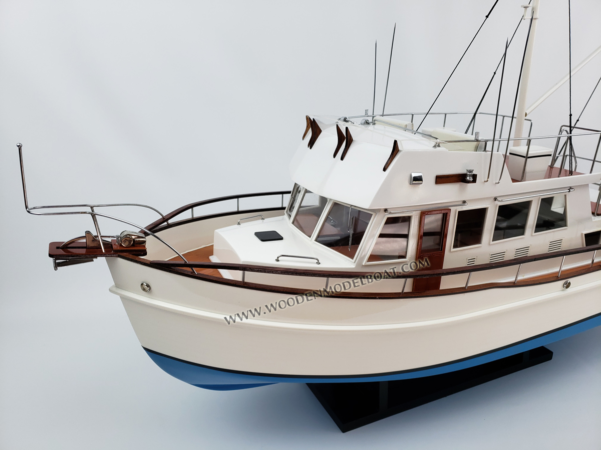 Grand Bank 42 trawler MODERN YACHT, yacht model Grand Bank 42 trawler, Hand-crafted Grand Bank 42 trawler yacht model, hand-made Grand Bank 42 trawler model, yacht model Grand Bank 42 trawler, display model Grand Bank 42 trawler, yacht model for display, Grand Bank 42 trawler cayman island yacht model, hand-made yacht model Grand Bank 42 trawler, Grand Bank 42 trawler for display, Grand Bank 42 trawler luxury yacht