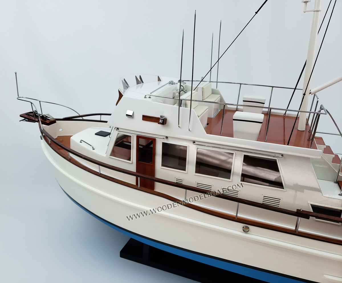 Grand Bank 42 trawler MODERN YACHT, yacht model Grand Bank 42 trawler, Hand-crafted Grand Bank 42 trawler yacht model, hand-made Grand Bank 42 trawler model, yacht model Grand Bank 42 trawler, display model Grand Bank 42 trawler, yacht model for display, Grand Bank 42 trawler cayman island yacht model, hand-made yacht model Grand Bank 42 trawler, Grand Bank 42 trawler for display, Grand Bank 42 trawler luxury yacht