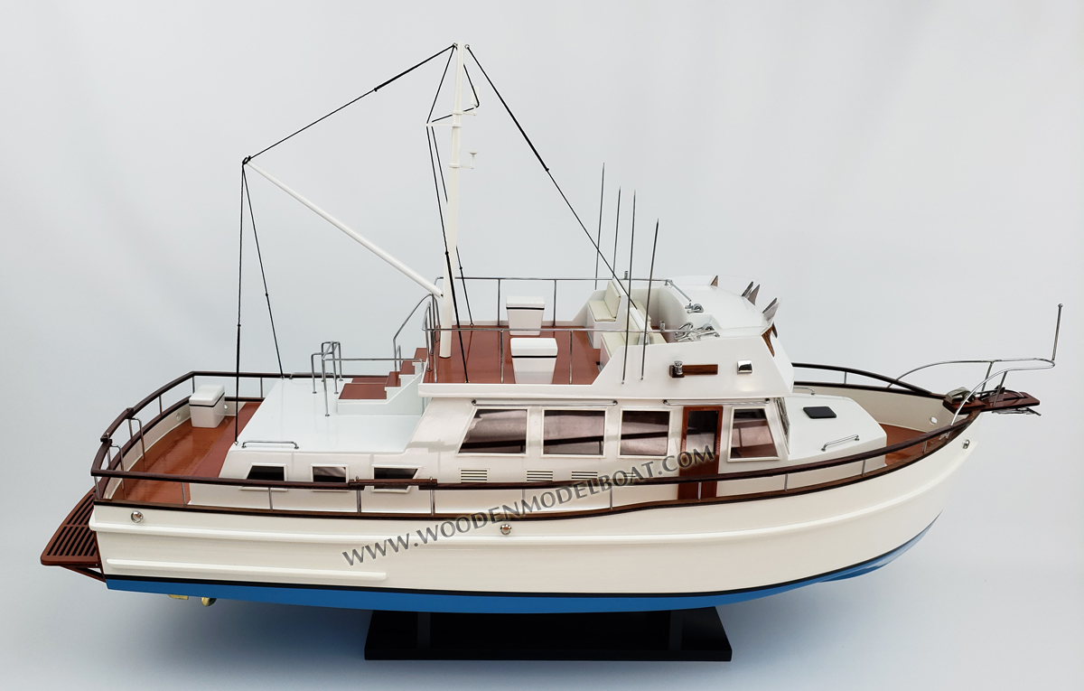 Grand Bank 42 trawler MODERN YACHT, yacht model Grand Bank 42 trawler, Hand-crafted Grand Bank 42 trawler yacht model, hand-made Grand Bank 42 trawler model, yacht model Grand Bank 42 trawler, display model Grand Bank 42 trawler, yacht model for display, Grand Bank 42 trawler cayman island yacht model, hand-made yacht model Grand Bank 42 trawler, Grand Bank 42 trawler for display, Grand Bank 42 trawler luxury yacht