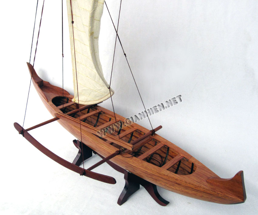 Traditional Canoe from Hawaiian 