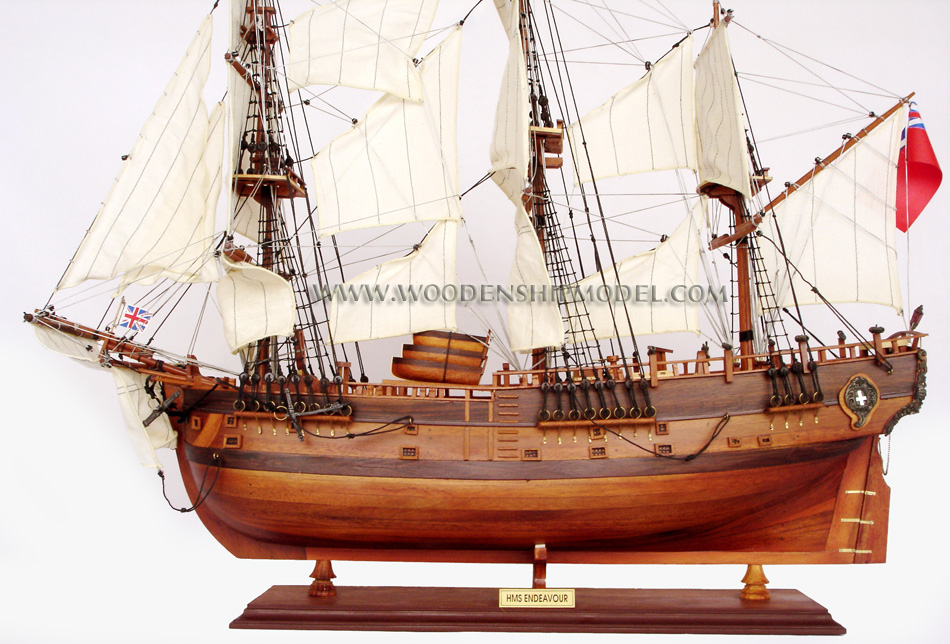 HMS Endeavour, HMS Endeavour tall ship, HMS Endeavour historic ship, HMS Endeavour wooden model ship handicraft, HMS Endeavour American model ship, model English historic ship HMS Endeavour, HM Bark Endeavour ship model