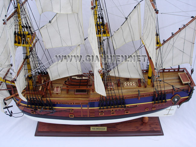 HMS Endeavour James Cook ship model, HMS Endeavour tall ship, HMS Endeavour historic ship, HMS Endeavour wooden model ship handicraft, HMS Endeavour Australian model ship, model English historic ship HMS Endeavour, HM Bark Endeavour ship model, wooden ship model HMS Endeavour, Handcrafted ship model HMS Endeavour, wooden model boat