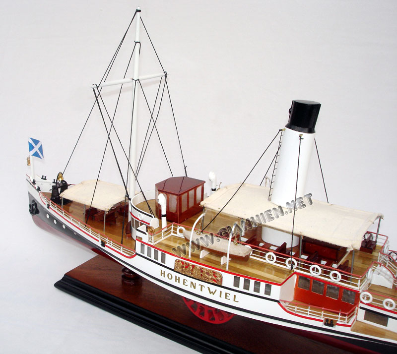 Model Paddle Wheel Steamer Hohentwie