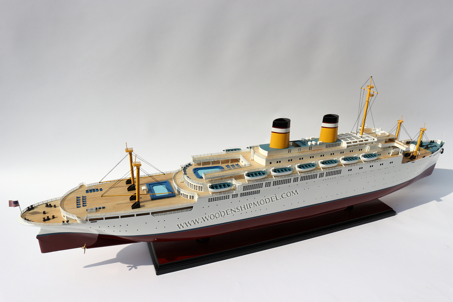 SS INDEPENDENCE model ship