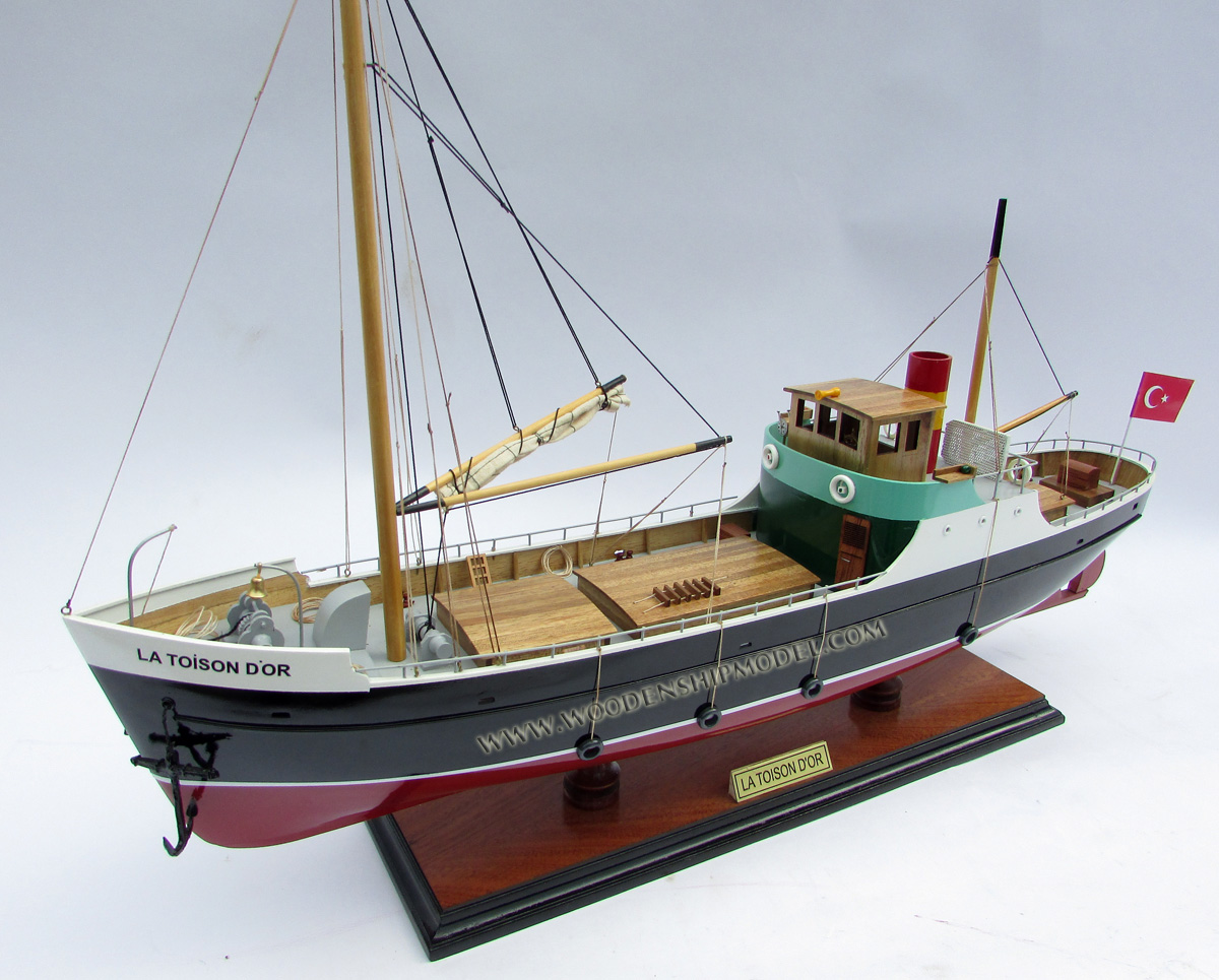 La Toison D'or Bow, La Toison D'or ship model, La Toison D'or Tintin Fiction, La Toison D'or ship model, La Toison D'or trawler in The Adventures of Tintin story The Shooting Star, fictional ship model La Toison D'or, La Toison D'or Tintin ship model, model ship in Tintin comic, Tintin's ship, model ship hand made Tintin