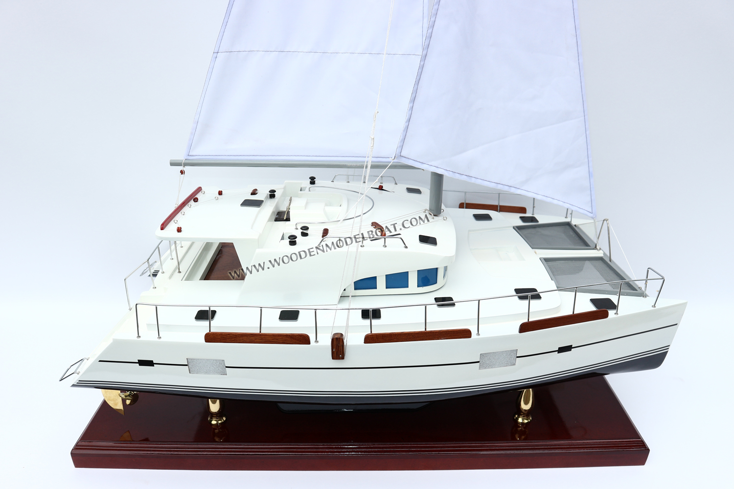 Model Lagoon 440 Catamaran