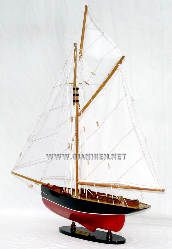 sailboat Mayflower model, wooden sail boat Mayflower, hand-crafted Mayflower model boat, wooden model boat Mayflower, MODEL YACHT Mayflower AMERICA'S CUP COLLECTION, Mayflower model yacht, model ship Mayflower, Mayflower sailing boat, sailing boat model Mayflower, Mayflower america cup yacht, yacht Mayflower, Mayflower model ship, ship model Mayflower