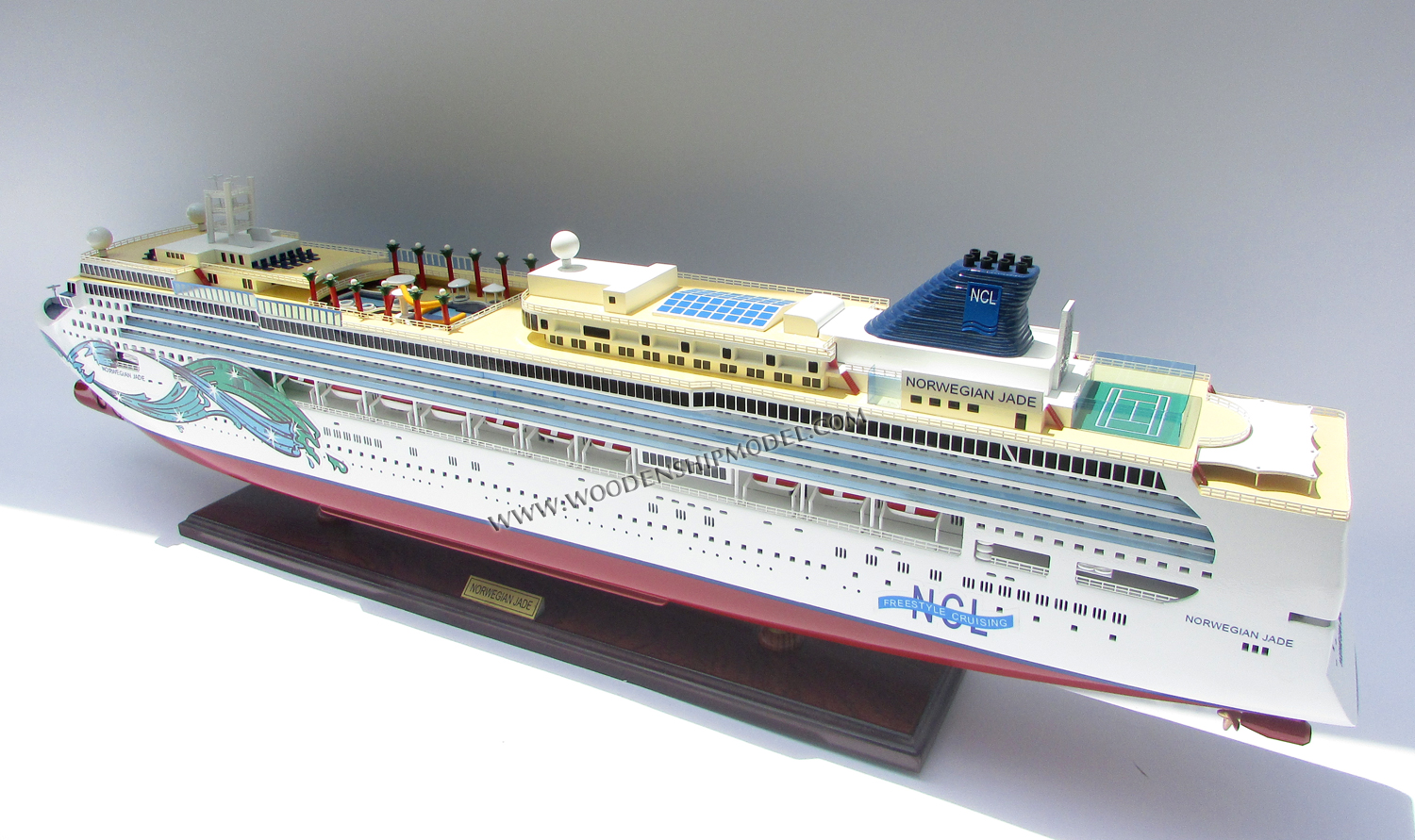 Norwegian Jade static model ready for display