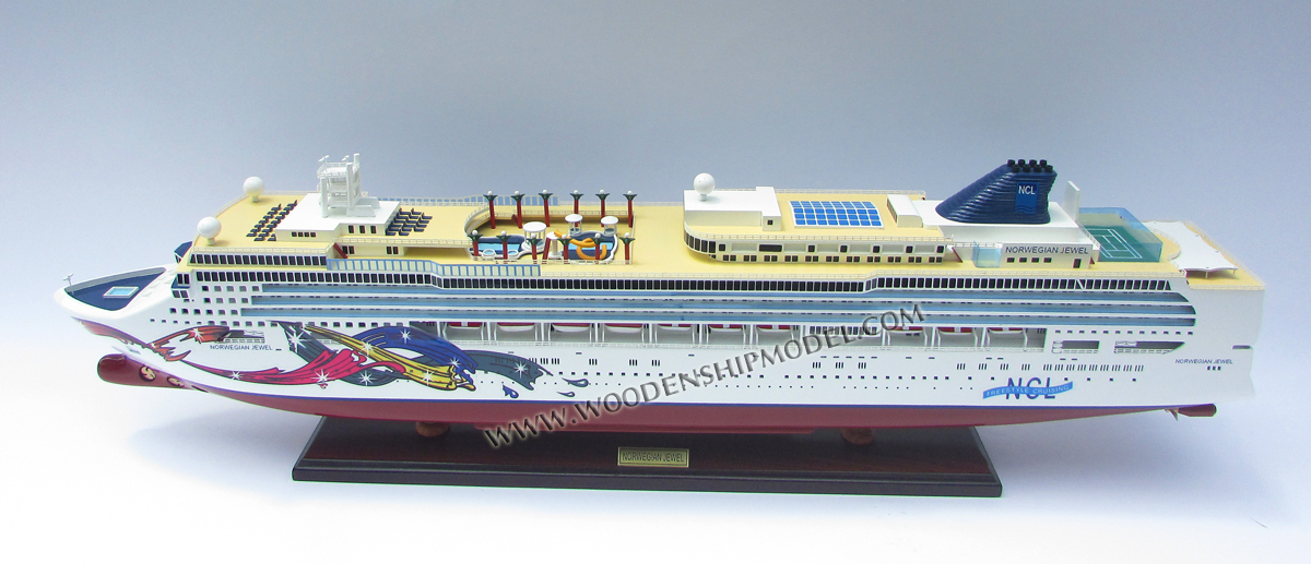 Model Ship Norwegian Jewel 