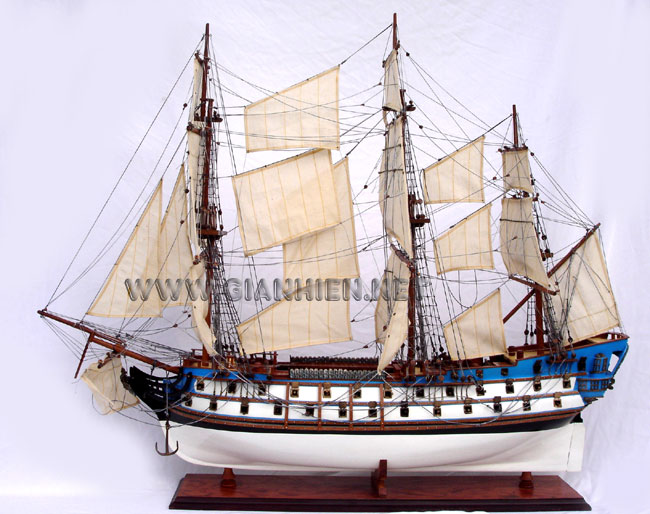 MODEL SHIP LE PROTECTEUR