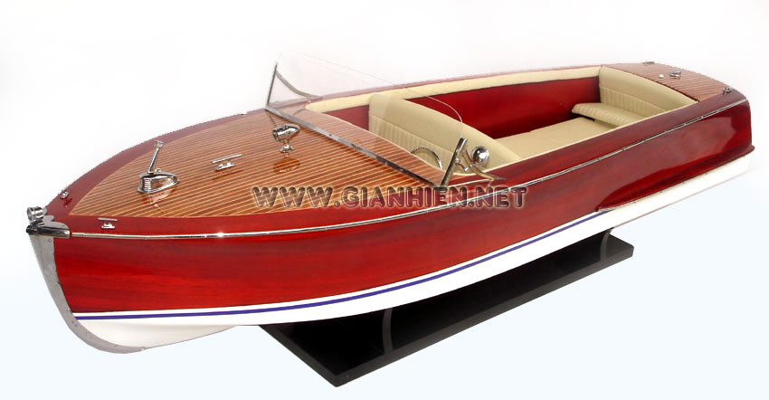 MODEL RIVA SEBINO  FRONT TOP VIEW