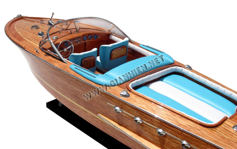 Model Boat Riva Aquarama Cockpit View, Riva Aquarama model boat, wooden boat Riva Aquarama, hand-crafted wood boat Riva, Riva Boats, display Riva boat model, Riva Aquarama Special Edition, Riva Aquarama Special Edition model speed boat, Riva Aquarama Special Edition wooden ship model, Riva Aquarama Special Edition Vietnam handmade