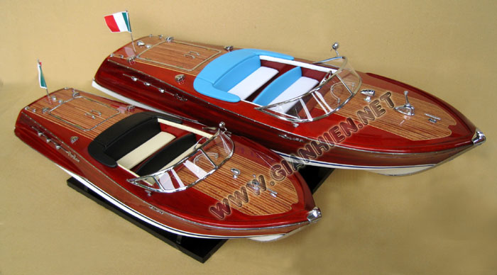 Model Super Riva Ariston  top view