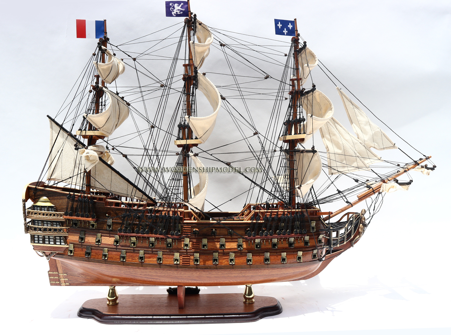 Le Royal Louis, Le Royal Louis tall ship, Le Royal Louis historic ship, Le Royal Louis wooden model ship, Le Royal Louis model handicrafted ship, Le Royal Louis model handicraft boat, wooden model boat handicraft Le Royal Louis, model historic ship Le Royal Louis, model handicrafted ship Le Royal Louis, handcrafted Soleil Royal french ship, french historic ship, hand-made wooden ship model Royal Louis