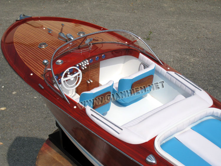 Special Riva Aquarama, Special Riva Aquarama model boat, Special Riva Aquarama wooden boat, wooden model boat Riva, replica Special Riva Aquarama model, display model boat Special Riva Aquarama, handcrafted model boat Special Riva Aquarama, handmade Special Riva Aquarama model, scratch build model boat Special Riva Aquarama, quality model boat Special Riva Aquarama, luxury wooden boat Special Riva Aquarama, miniature wooden boat Special Riva Aquarama model, handmade Vietnam model boat, Special Riva Aquarama ready for display