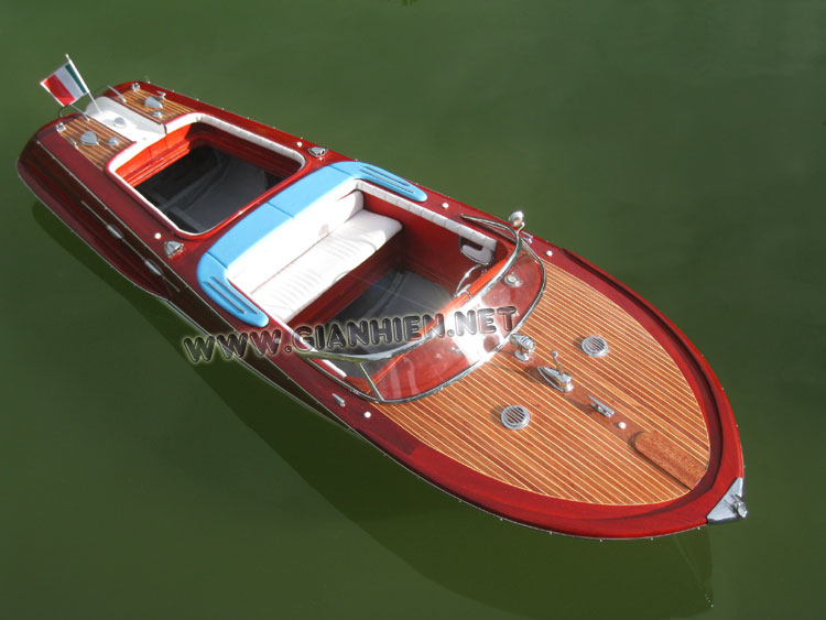 Riva Aquarama ready RC