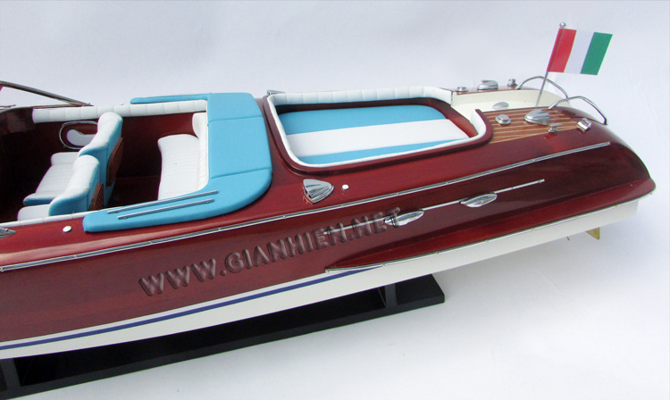 Special Riva Aquarama, Special Riva Aquarama model boat, Special Riva Aquarama wooden boat, wooden model boat Riva, replica Special Riva Aquarama model, display model boat Special Riva Aquarama, handcrafted model boat Special Riva Aquarama, handmade Special Riva Aquarama model, scratch build model boat Special Riva Aquarama, quality model boat Special Riva Aquarama, luxury wooden boat Special Riva Aquarama, miniature wooden boat Special Riva Aquarama model, handmade Vietnam model boat, Special Riva Aquarama ready for display