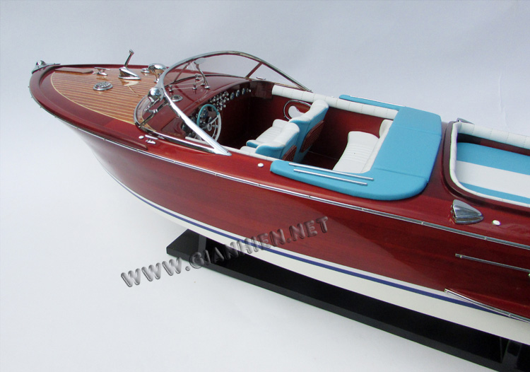 Special Riva Aquarama, Special Riva Aquarama model boat, Special Riva Aquarama wooden boat, wooden model boat Riva, replica Special Riva Aquarama model, display model boat Special Riva Aquarama, handcrafted model boat Special Riva Aquarama, handmade Special Riva Aquarama model, scratch build model boat Special Riva Aquarama, quality model boat Special Riva Aquarama, luxury wooden boat Special Riva Aquarama, miniature wooden boat Special Riva Aquarama model, handmade Vietnam model boat, Special Riva Aquarama ready for display