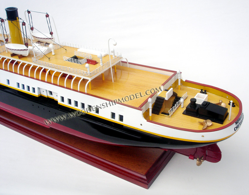 SS Nomadic ship model stern view