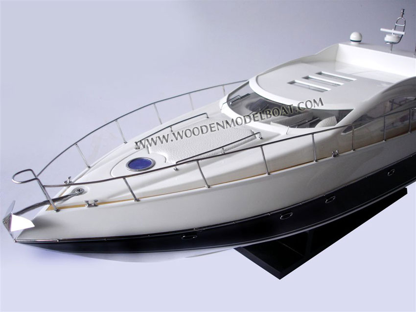 Sunseeker Predator 62 model bow