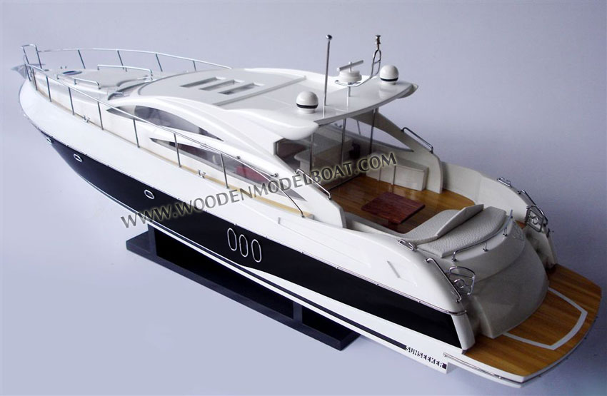 Sunseeker Predator 62 model top view