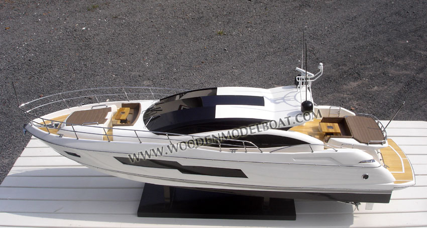 Sunseeker Predator 80 model