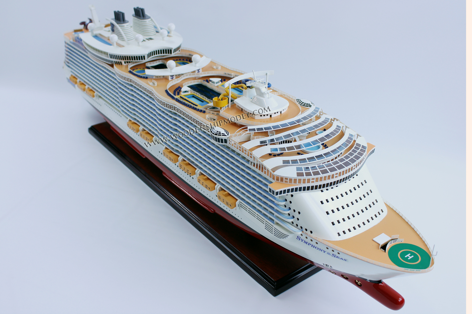 Symphony of the Seas Model Ship Deck View, scale Symphony of the Seas model ship, ship model Symphony of the Seas, wooden ship model Symphony of the Seas, hand-made ship model Symphony of the Seas with lights, display ship model Symphony of the Seas, Symphony of the Seas model, woodenshipmodel, woodenmodelboat, gianhien, gia nhien co., ltd, gia nhien co model boat and ship builder