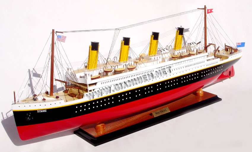 Titanic ship model