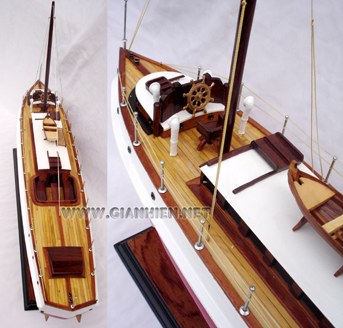 Tournesol Classic Yacht Model close shot