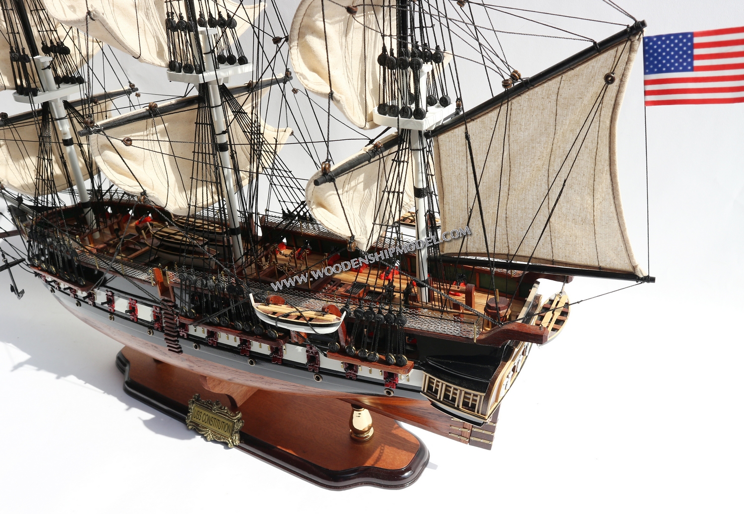 MODEL USS CONSTITUTION  RESCUE BOAT - CANOE