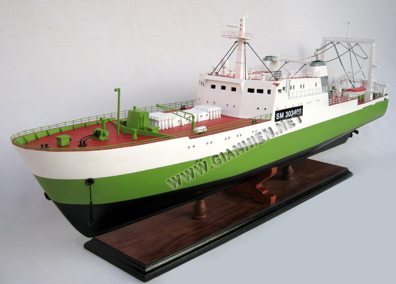 Victor Pleven Trawler model, fishing boat Victor Pleven, Fishing Boat Victor Pleven model, model ship Victor Pleven, Trawler model Victor Pleven, finishing boat Victor Pleven model