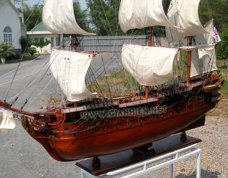 Model Ship XL HMS Victory Bow View